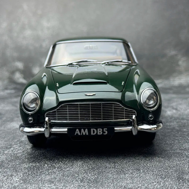 1:18 Aston Martin DB5 "Goldfinger" 007 Movie Edition