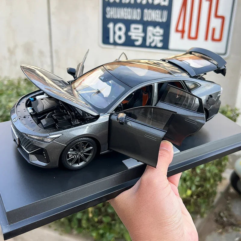 1:18 China Brand Changan 2022 UNI-V