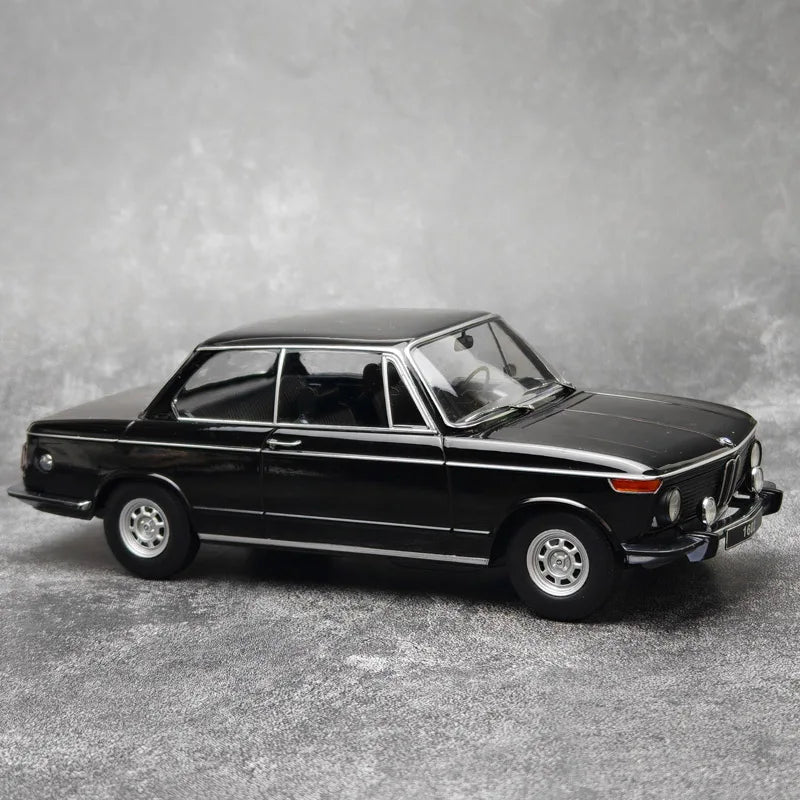 1:18 BMW 2002 1602/L2002ti