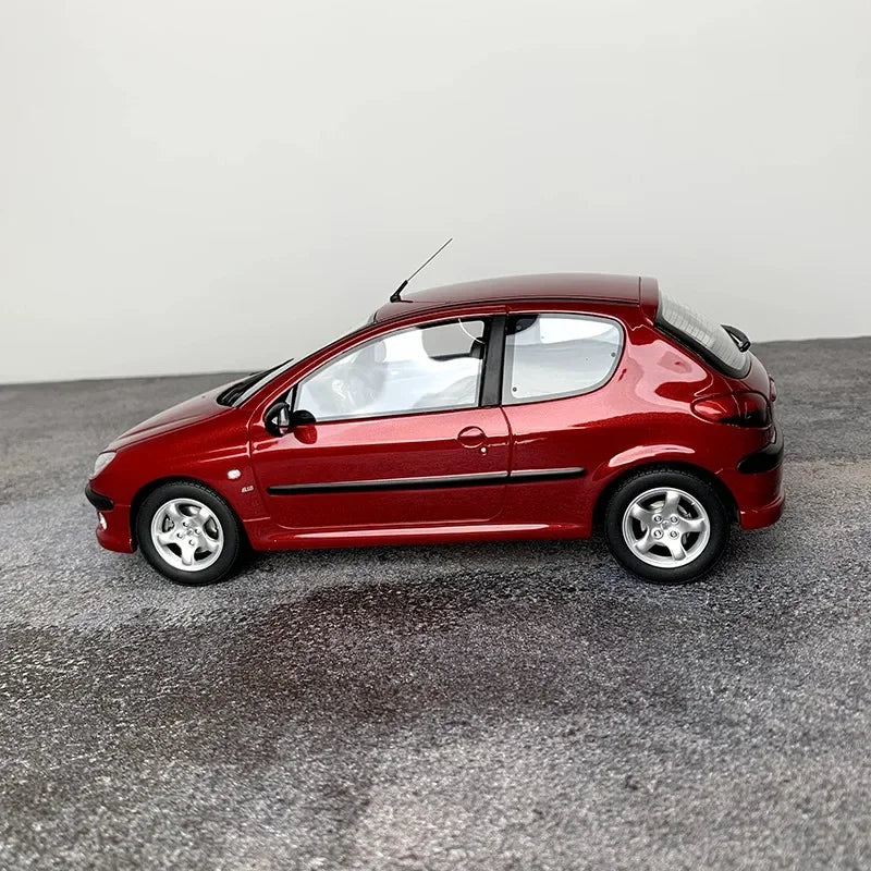 1:18 206 S16 1999 Resin Vintage