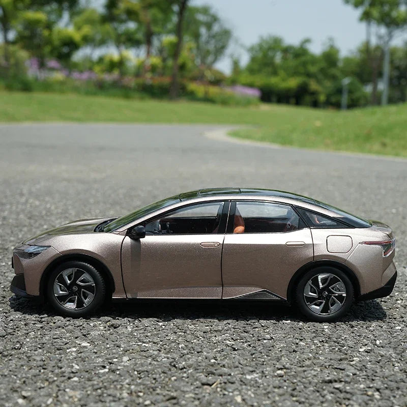 1:18 Toyota Bz3 E-tnga 2023