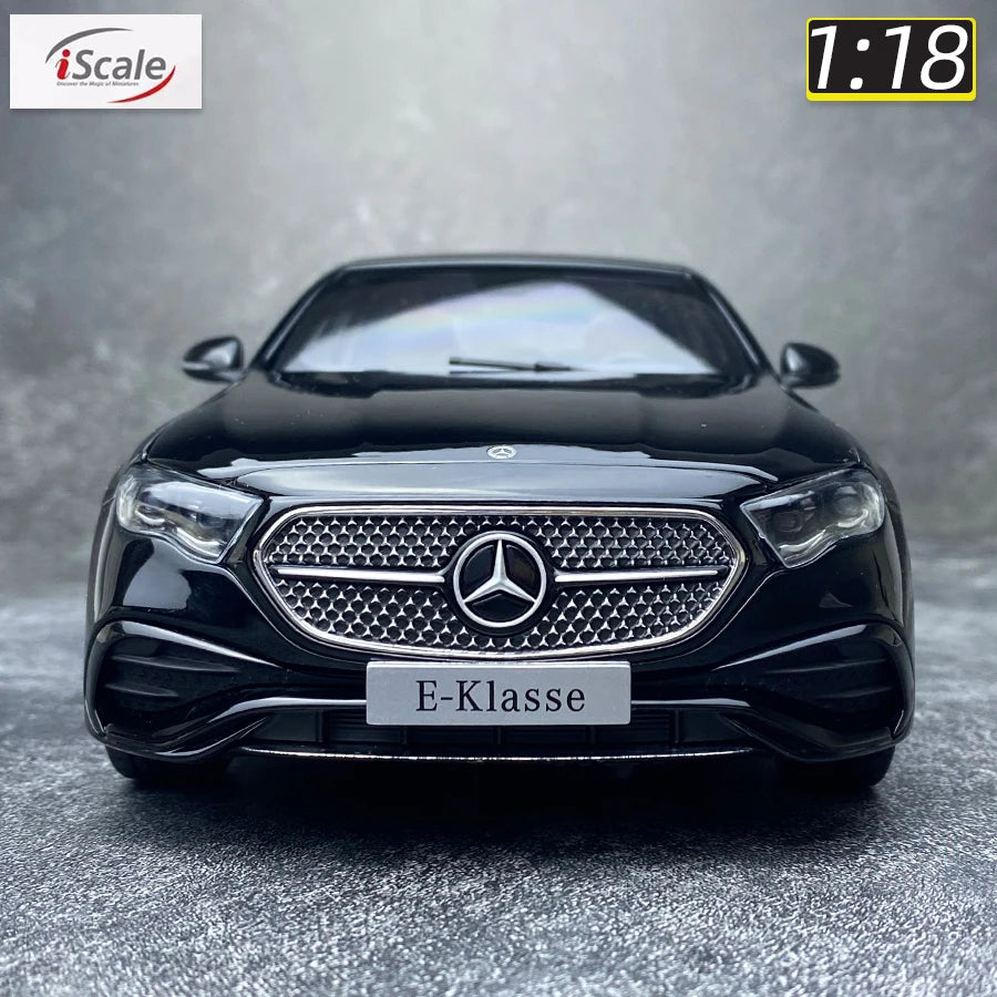 1:18 Mercedes-Benz E-Class E450 W214