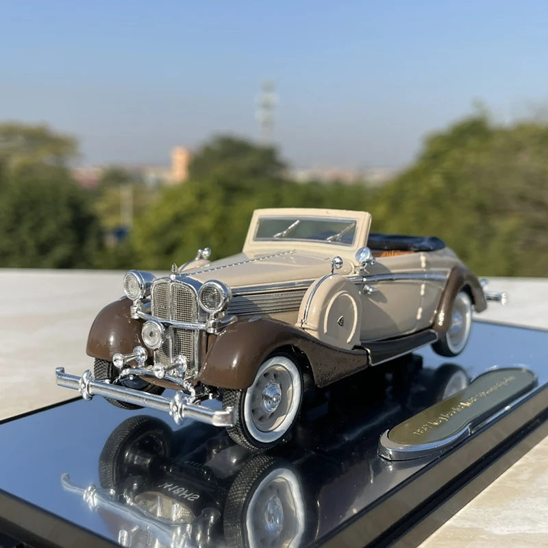 1:43 Classical Old Car