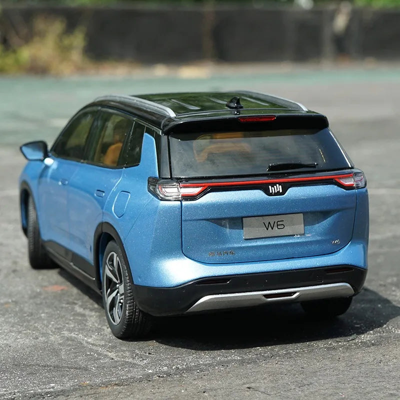 1:18 W6 New Energy Electric Vehicle