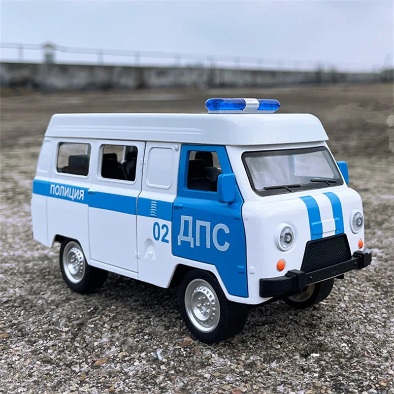 1:18 UAZ Travelers Traffic Bus