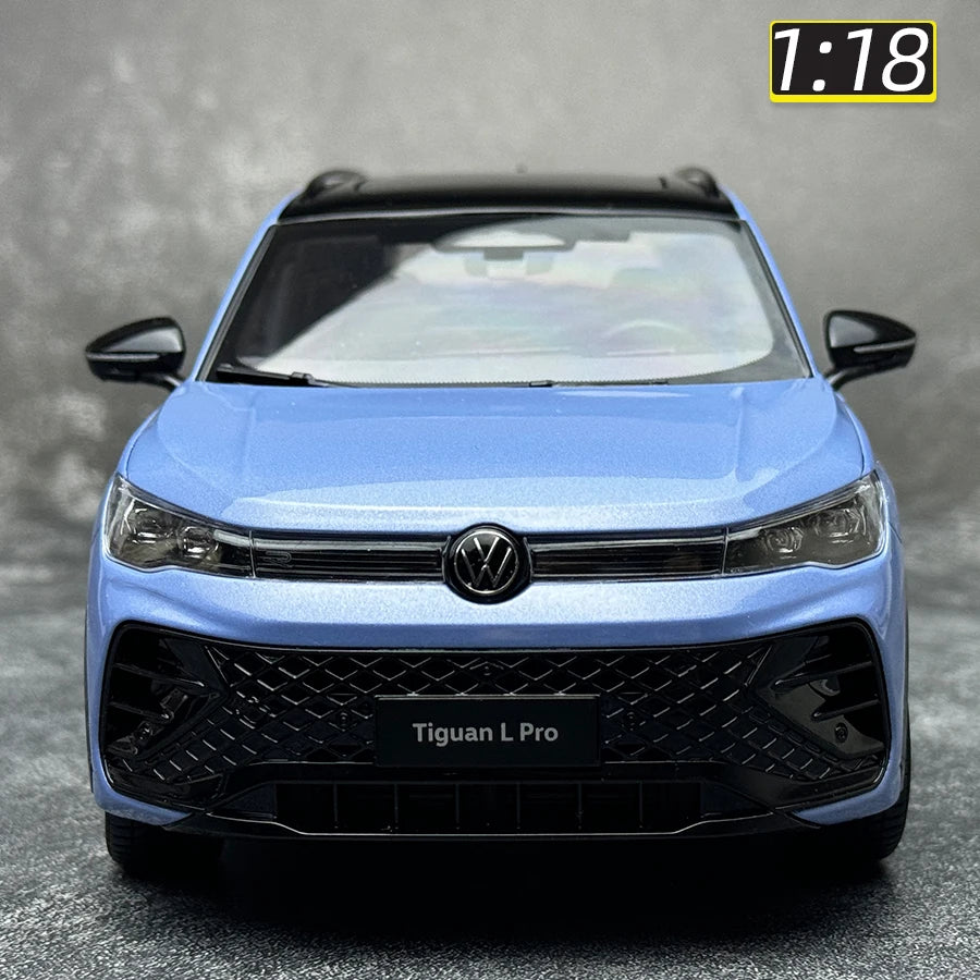 1:18 Volkswagen Tiguan L Pro 2024