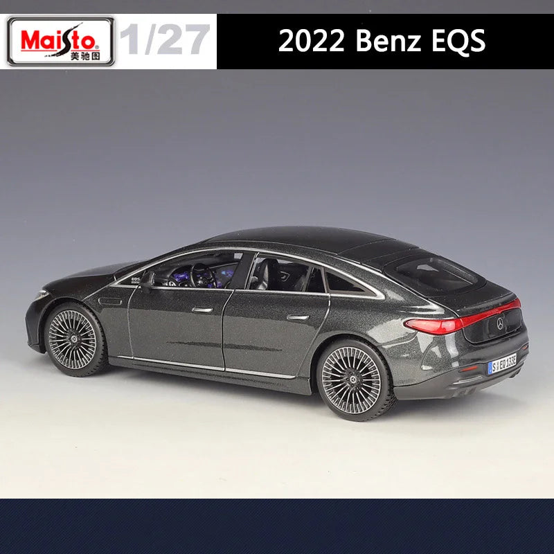 1:27 Mercedes-Benz EQS Coupe