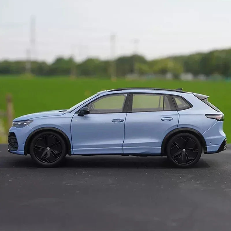 1:18 VOLKSWAGEN TIGUAN L Pro 2024
