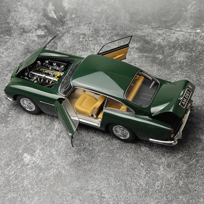 1:18 Aston Martin DB5 "Goldfinger" 007 Movie Edition