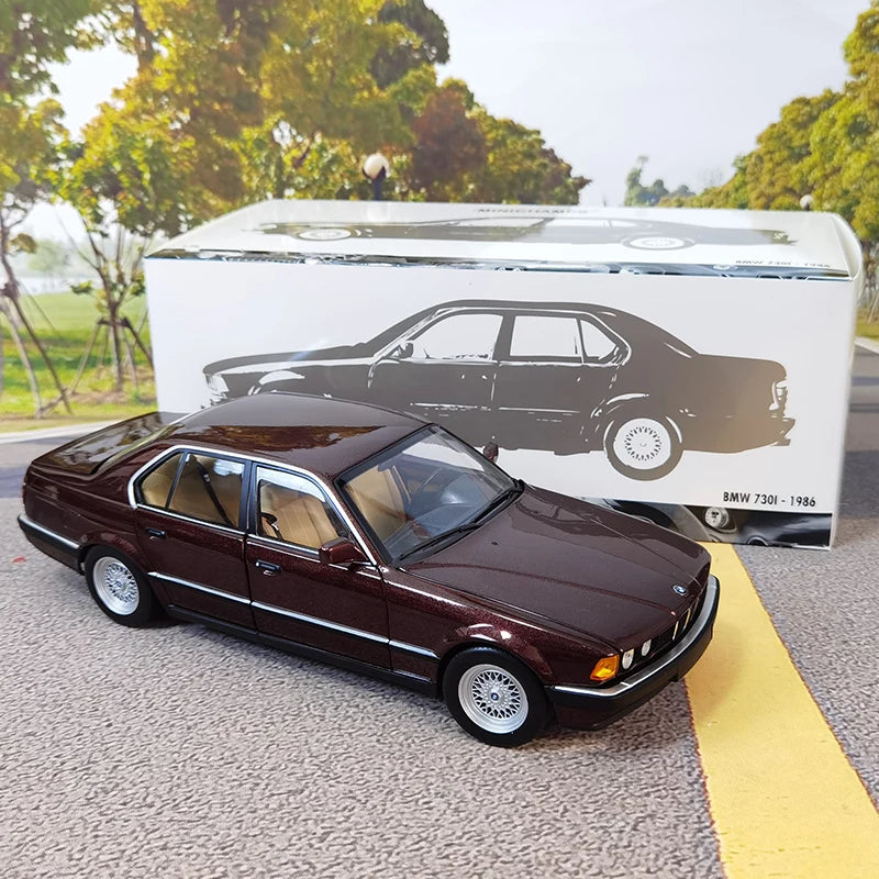 1:18 BMW 7 Series E32 730i 1986