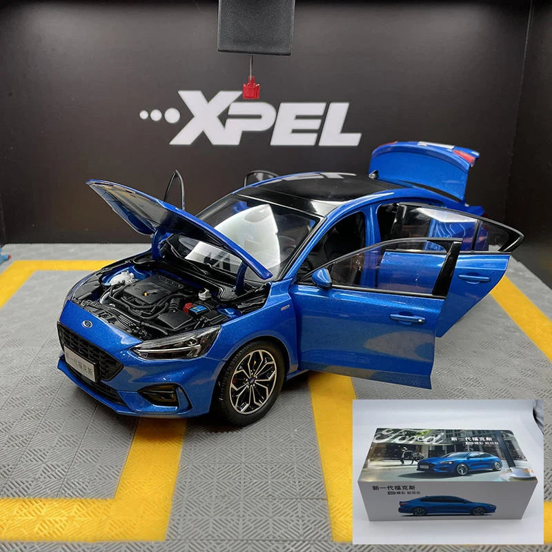 1:18 Ford Focus