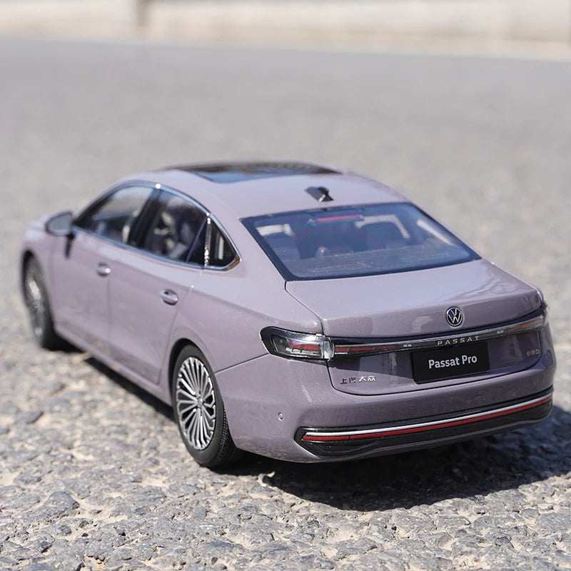 1:18 Volkswagen PASSAT Pro 2024