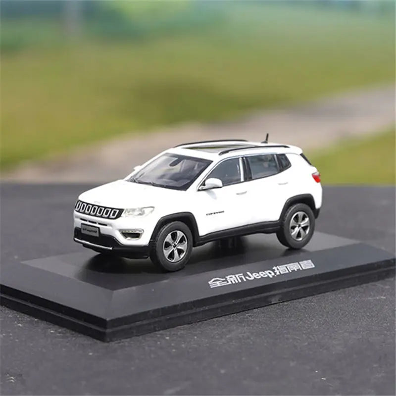 1:43 Jeep Compass