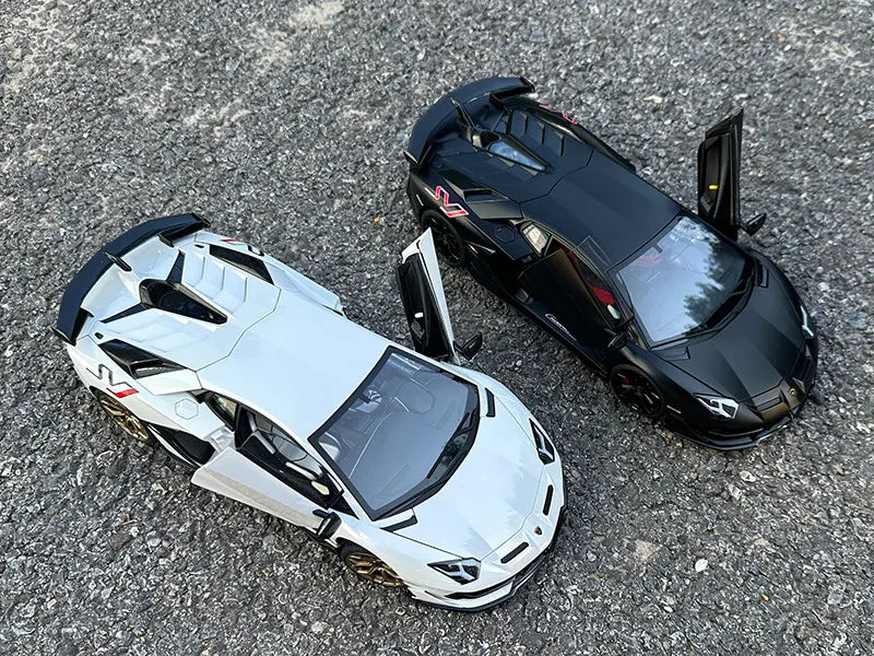 1:18 Lamborghini Aventador SVJ