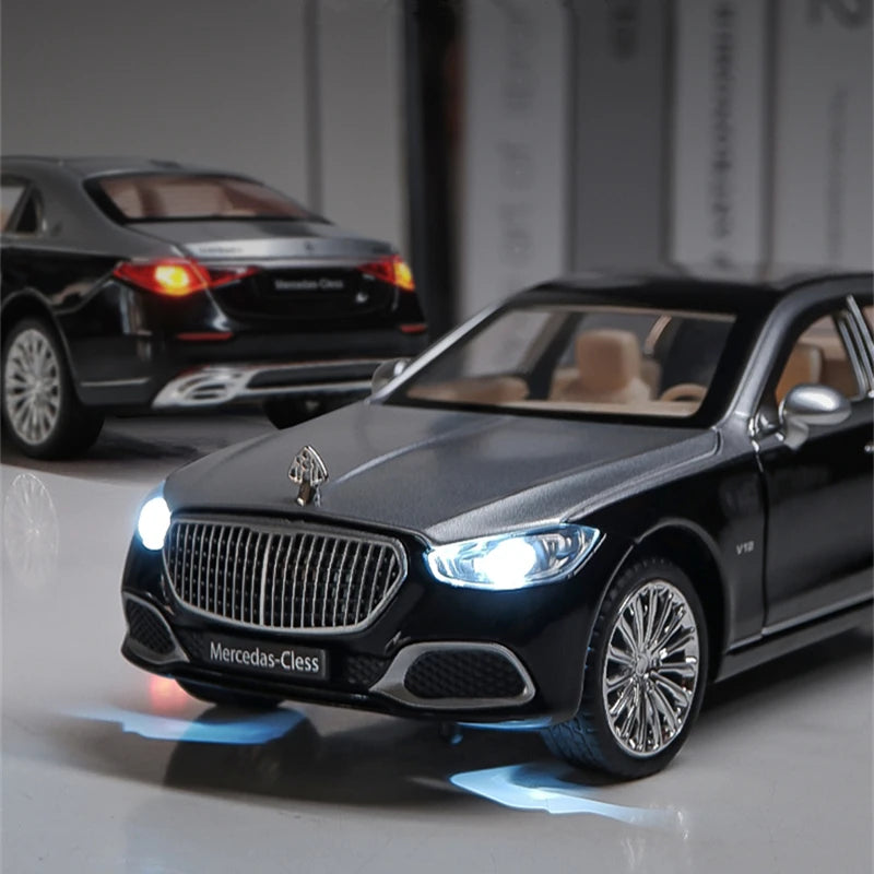 1:22 Maybach S680