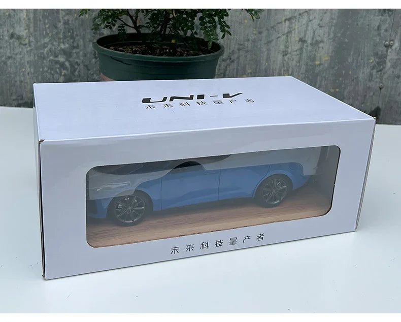 1:18 China Brand Changan 2022 UNI-V