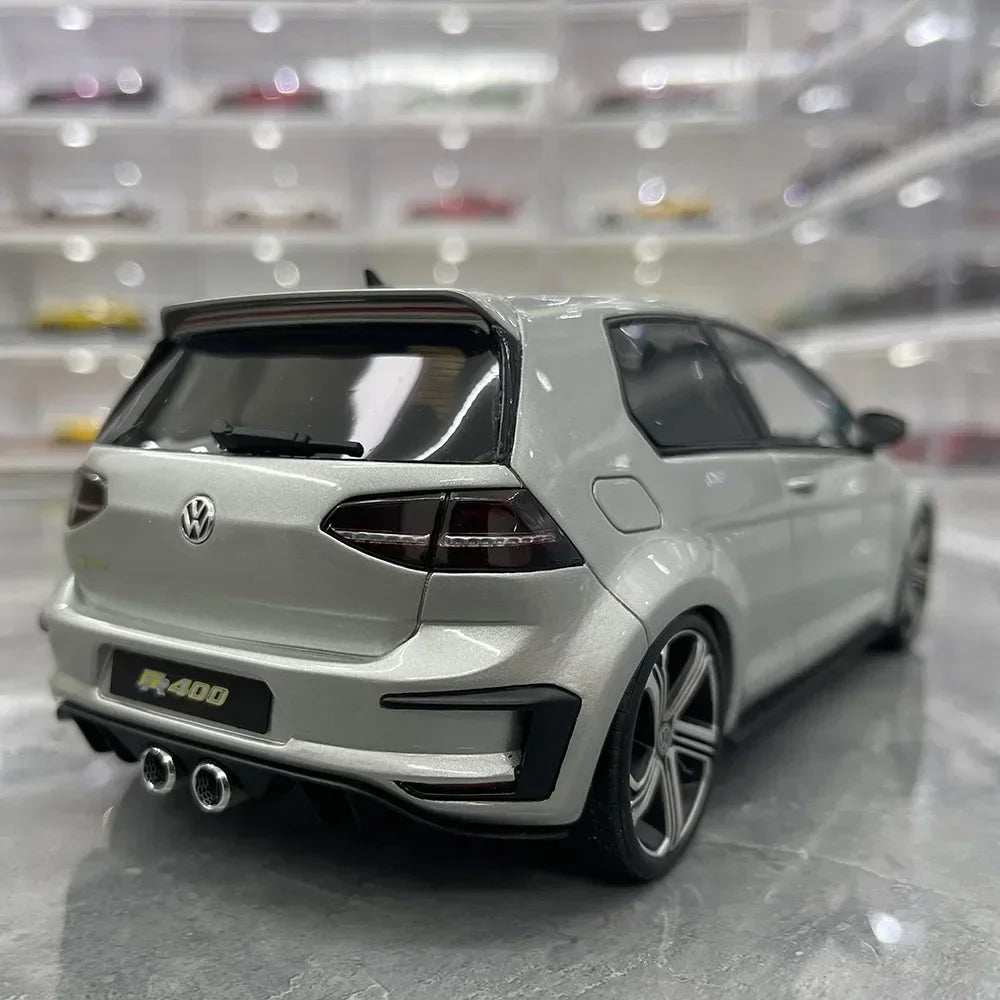 1:18 Volkswagen Golf 7th Generation A7 R400