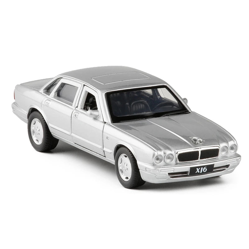 1:36 Jaguar XJ6