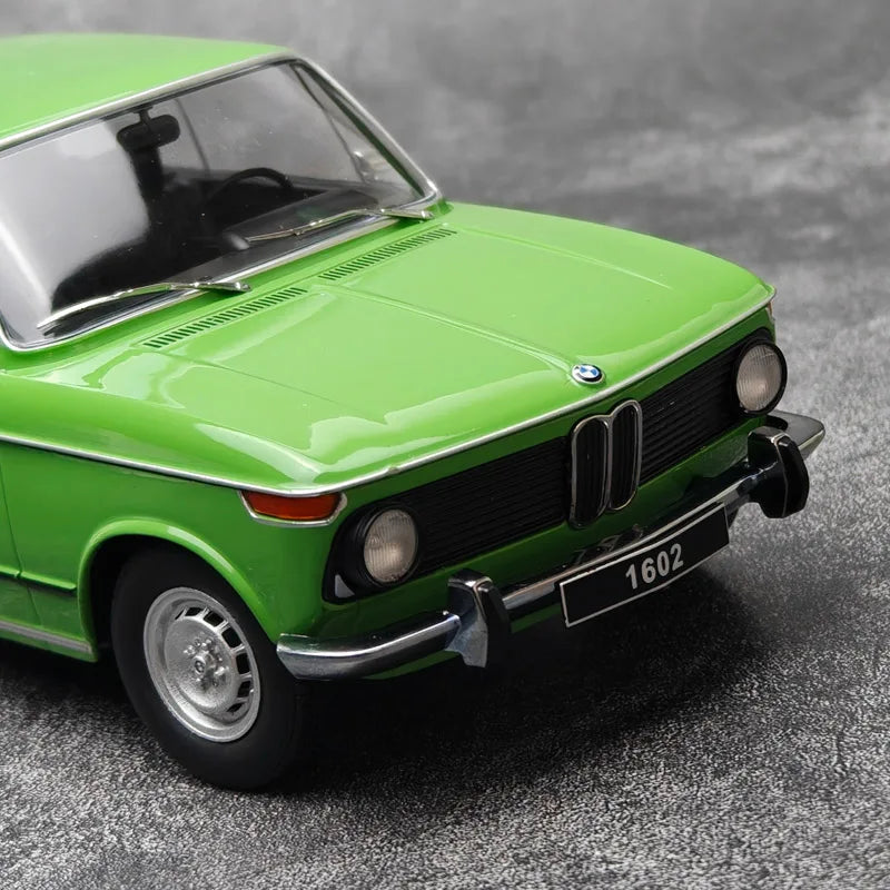 1:18 BMW 2002 1602/L2002ti