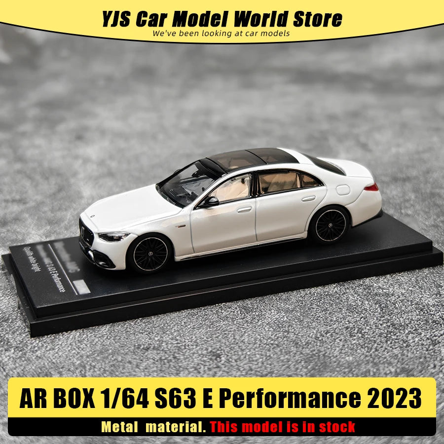 1:64 Mercedes-Benz S63 E Performance 2023