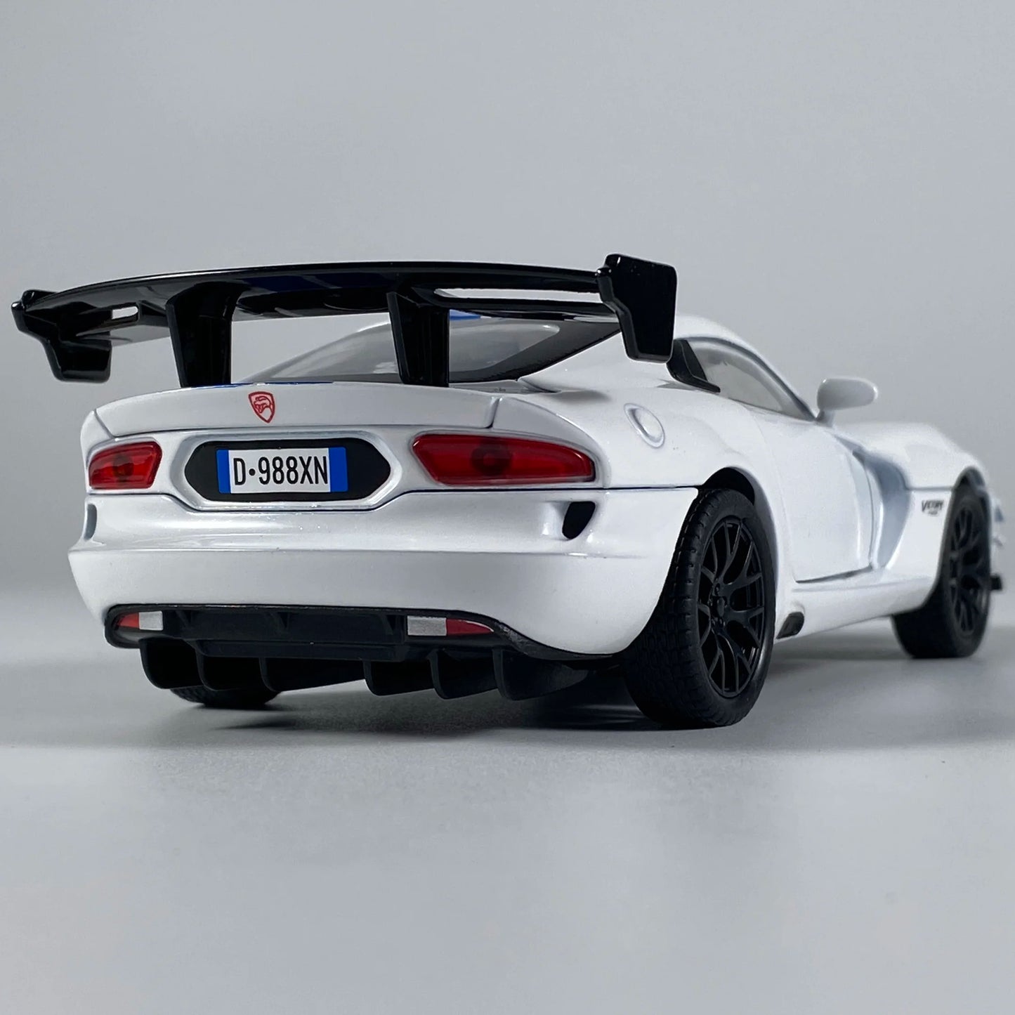 1:32 Dodge Viper ACR Massive