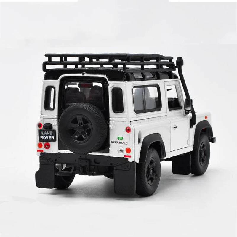 1:24 Land Rover Defender