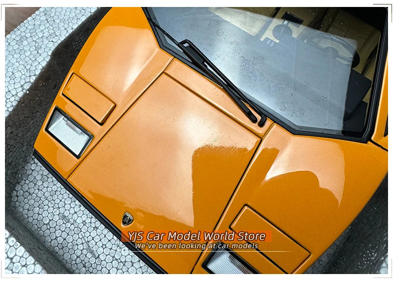 1:18 Lamborghini Countach LP400
