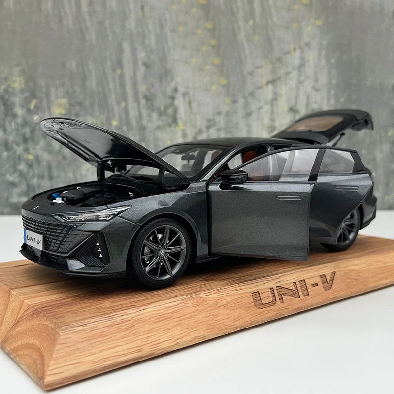 1:18 China Brand Changan 2022 UNI-V