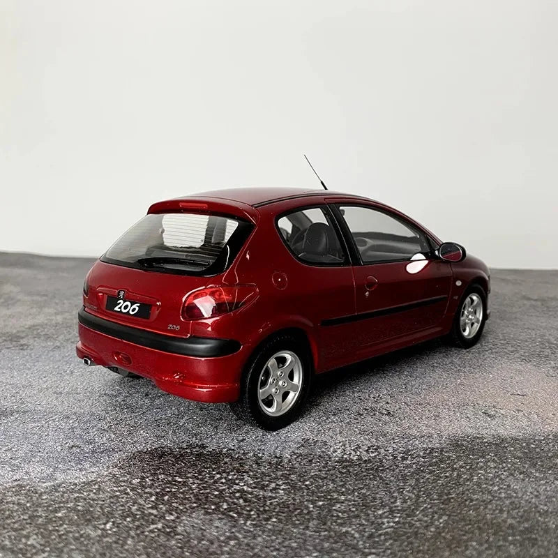 1:18 206 S16 1999 Resin Vintage