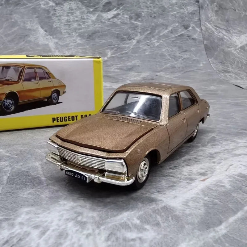 1:43 Peugeot 504