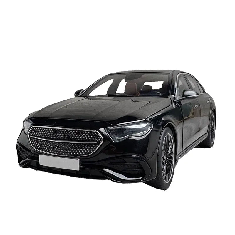 1: 18 Mercedes-Benz E450 (W214)
