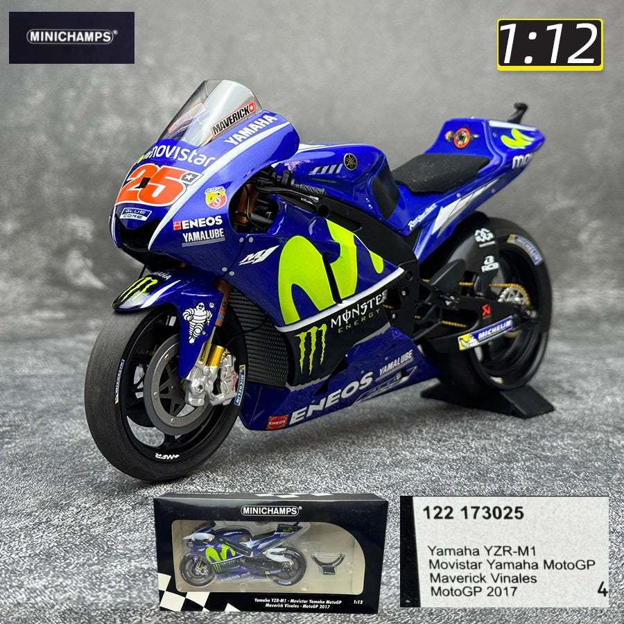 1:12 YAMAHA YZR-M1 RC213V GP11