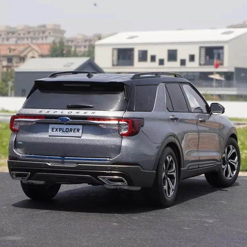 1:18 FORD EXPLORER 2023