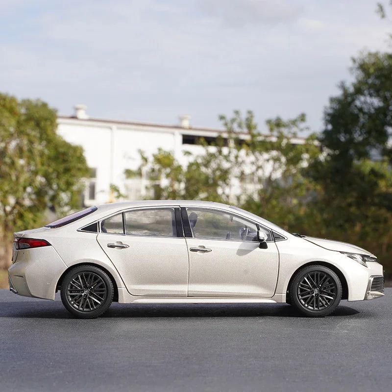 1:18 GAC Toyota Lingshang 2021