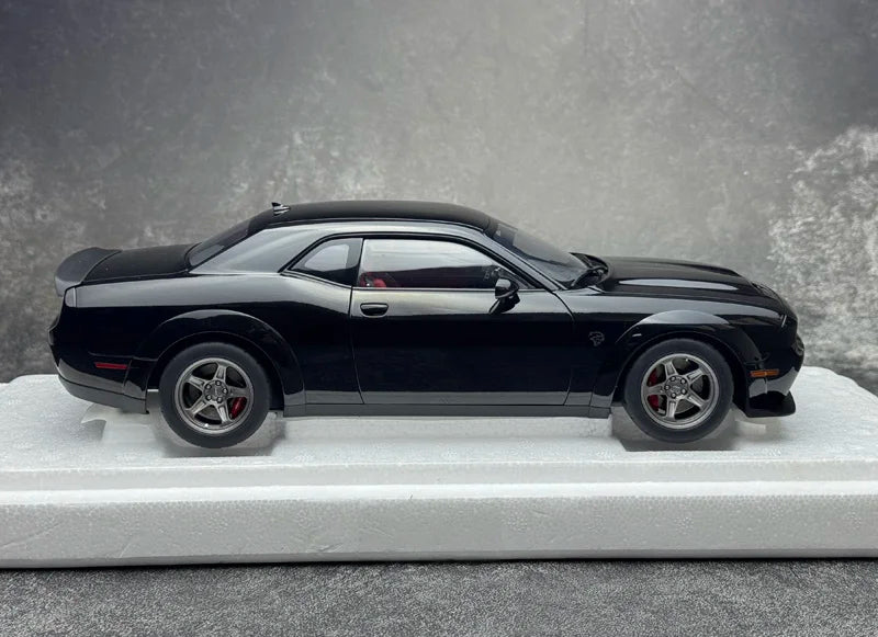 1:18 Dodge SRT SUPER STOCK 2023