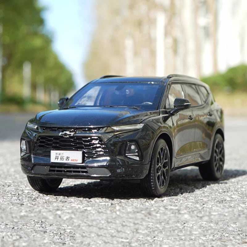 1:18 GM Chevrolet Blazer Trailblazer RS