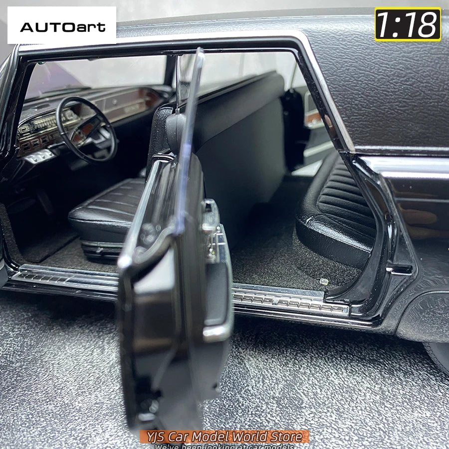 1:18 BLACK BEAUTY - GREEN HORNET