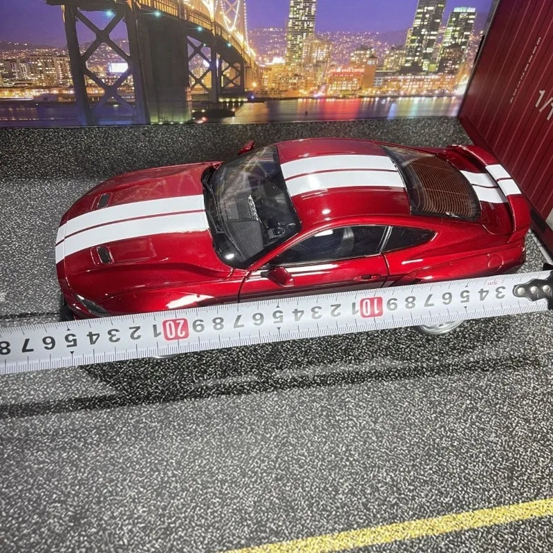 1:18 Ford Mustang GT