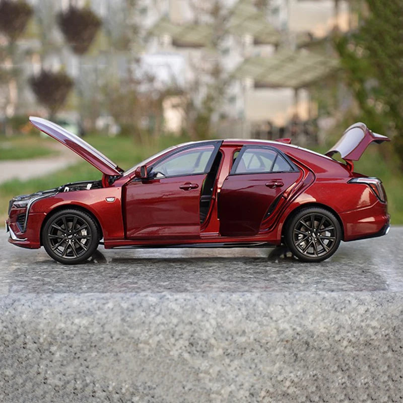 1:18 Cadillac CT4