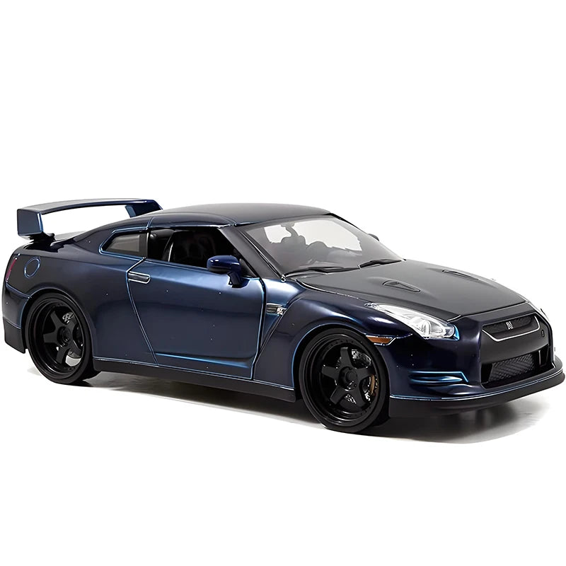1:24 Nissan GTR R35