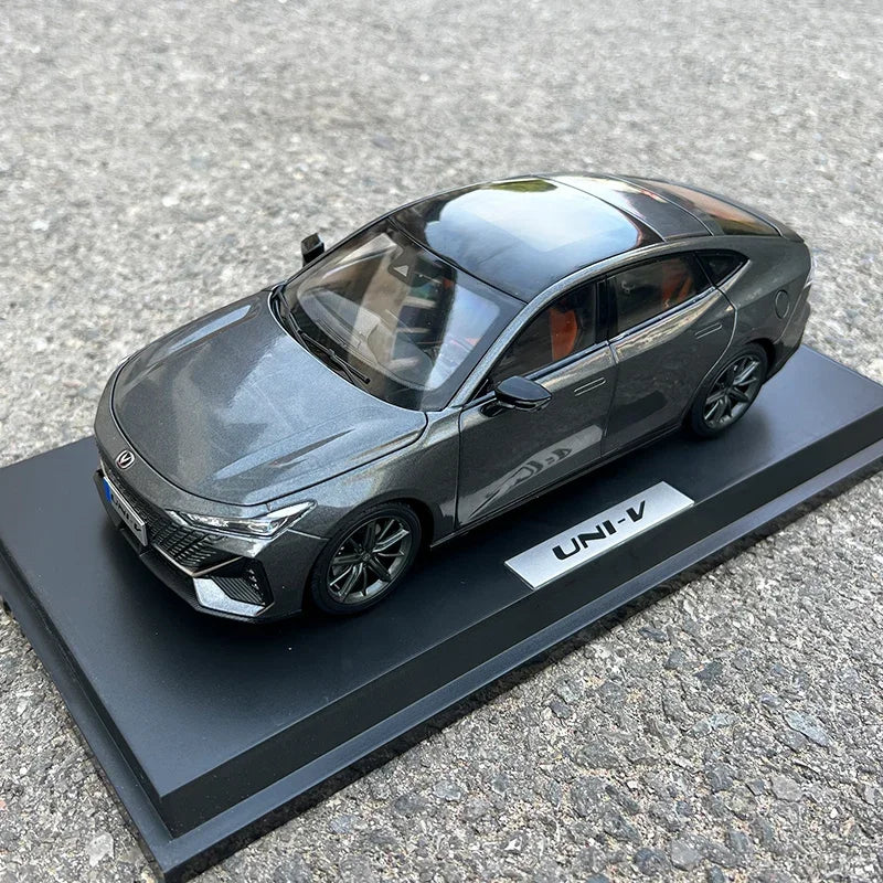 1:18 China Brand Changan 2022 UNI-V