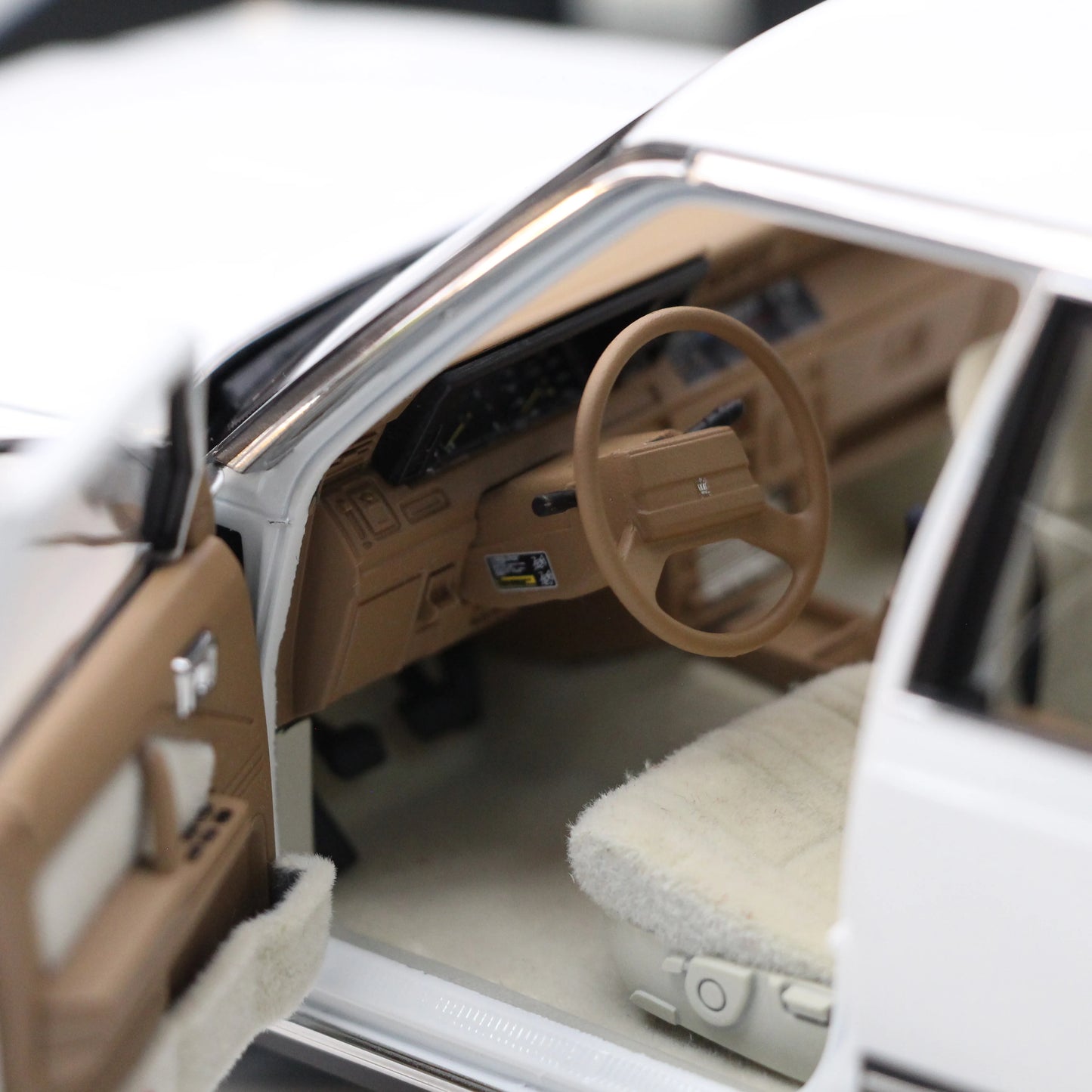 1:18 Toyota Crown MS122