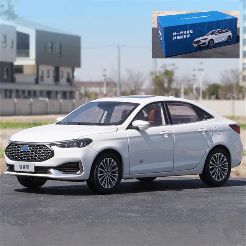 1:18 Ford ESCORT 2022