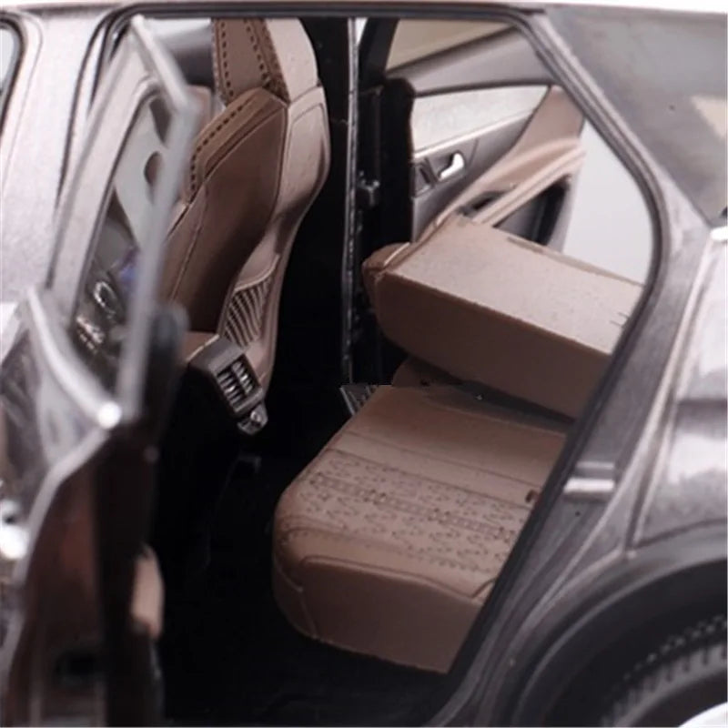1:18 Peugeot 4008