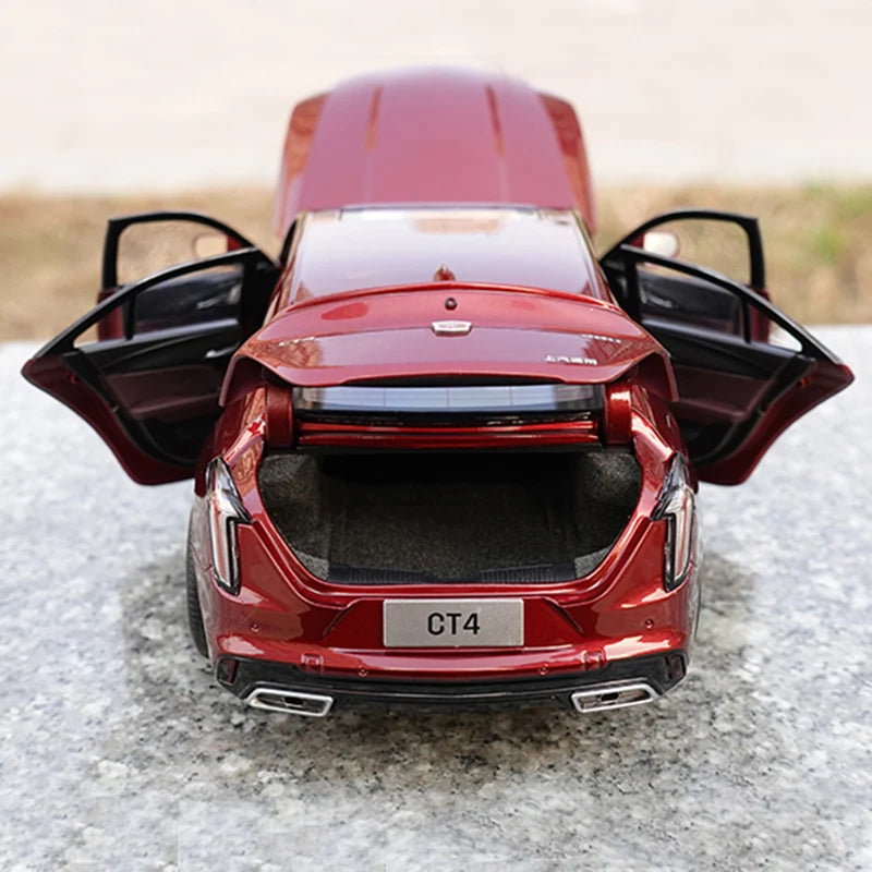 1:18 Cadillac CT4