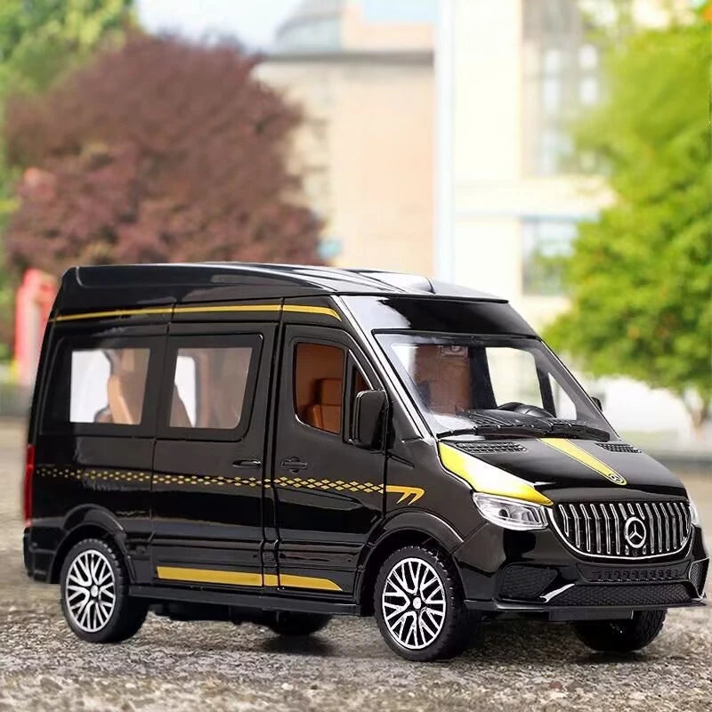 1:24 Mercedes-Benz Sprinter MVP