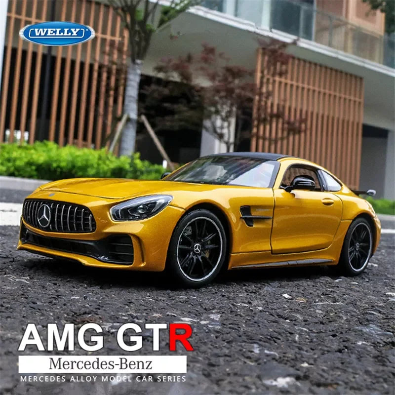 1:24 Mercedes Benz AMG GTR