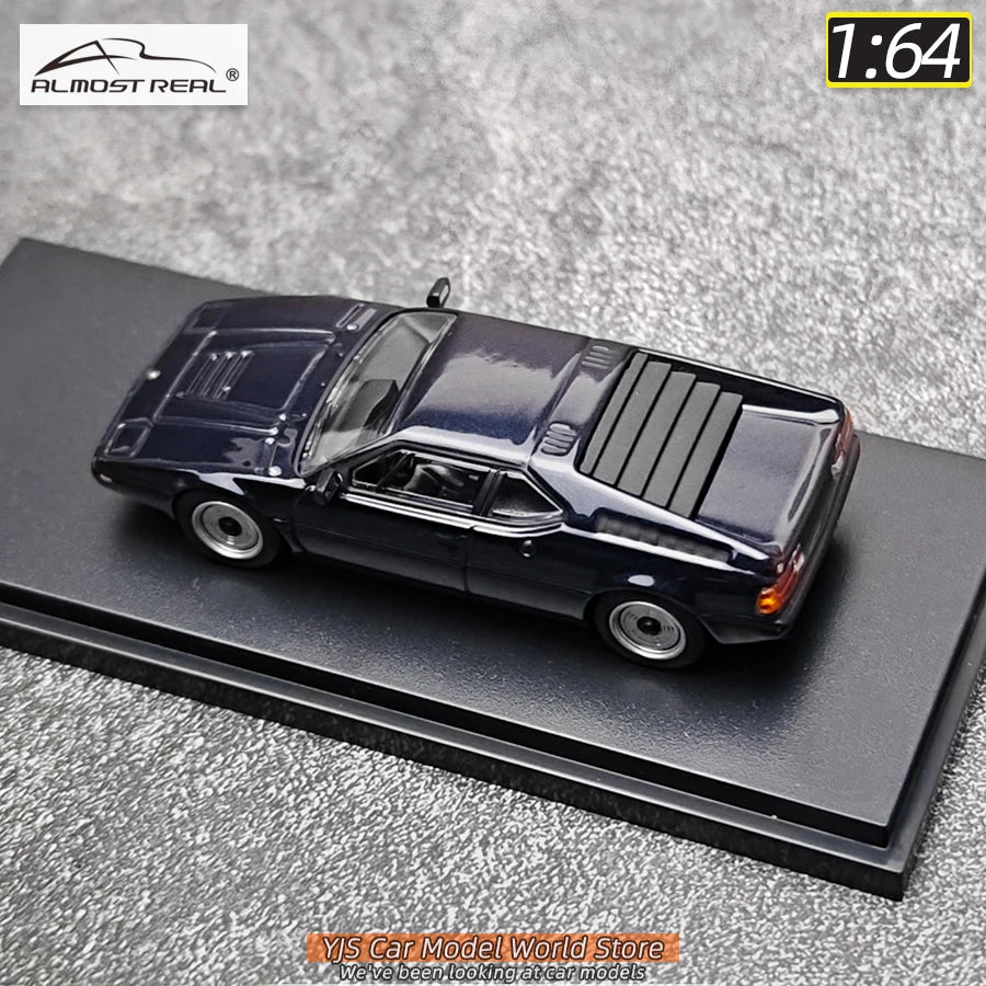 1/64 BMW M1 3.0 CLS