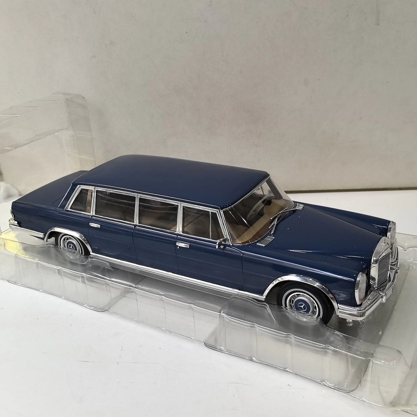 1:18 Mercedes-Benz 600 Extended