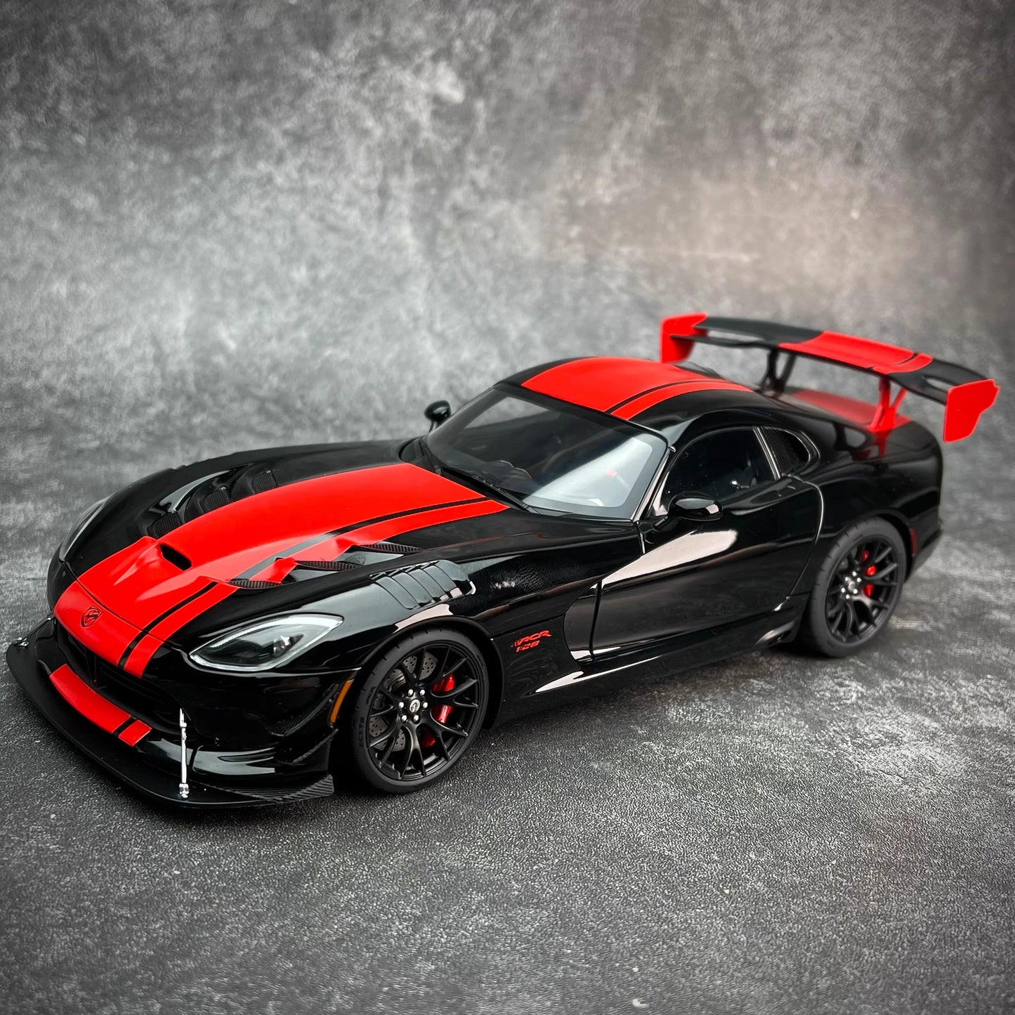 1:18 DODGE VIPER ACR 2017
